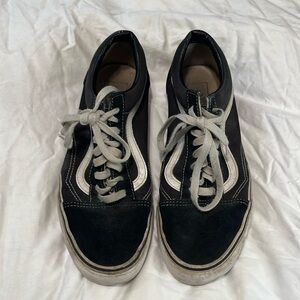 Vans sneakers men’s size 9.5